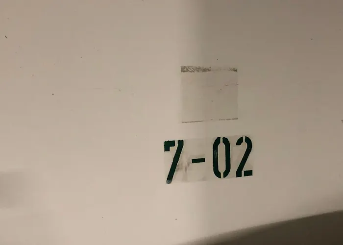 Sonnige Wohnung Im Zentrum Mit Terrasse U Tiefgarage - Netflix & Prime