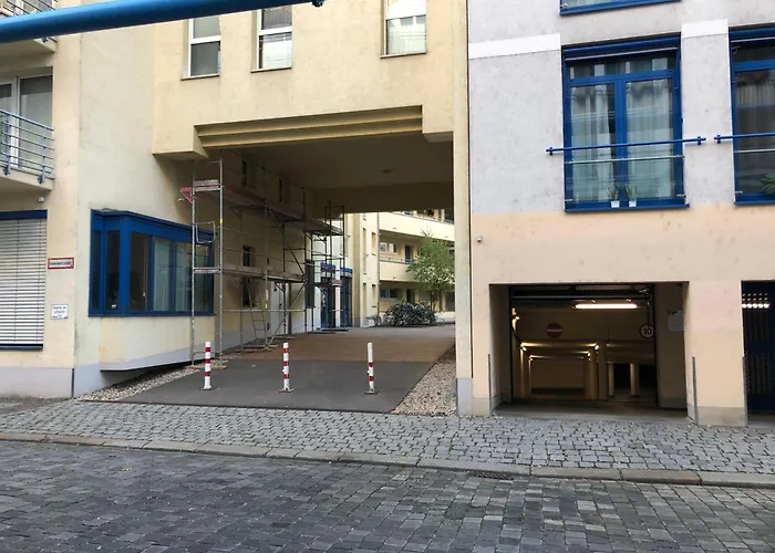 Sonnige Wohnung Im Zentrum Mit Terrasse U Tiefgarage - Netflix & Prime