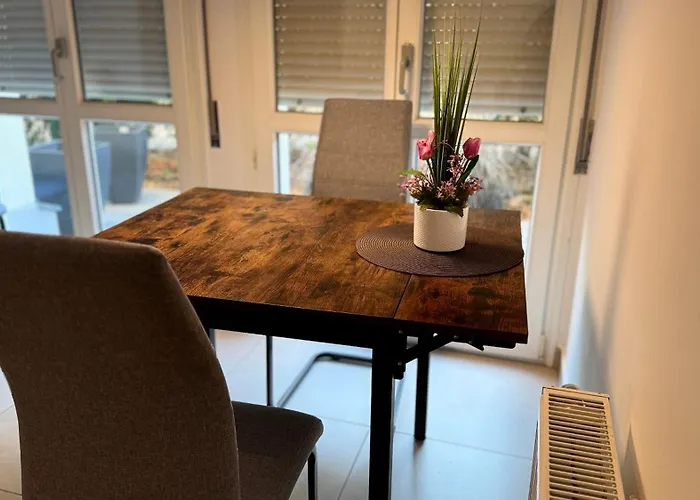 Sonnige Wohnung Im Zentrum Mit Terrasse U Tiefgarage - Netflix & Prime