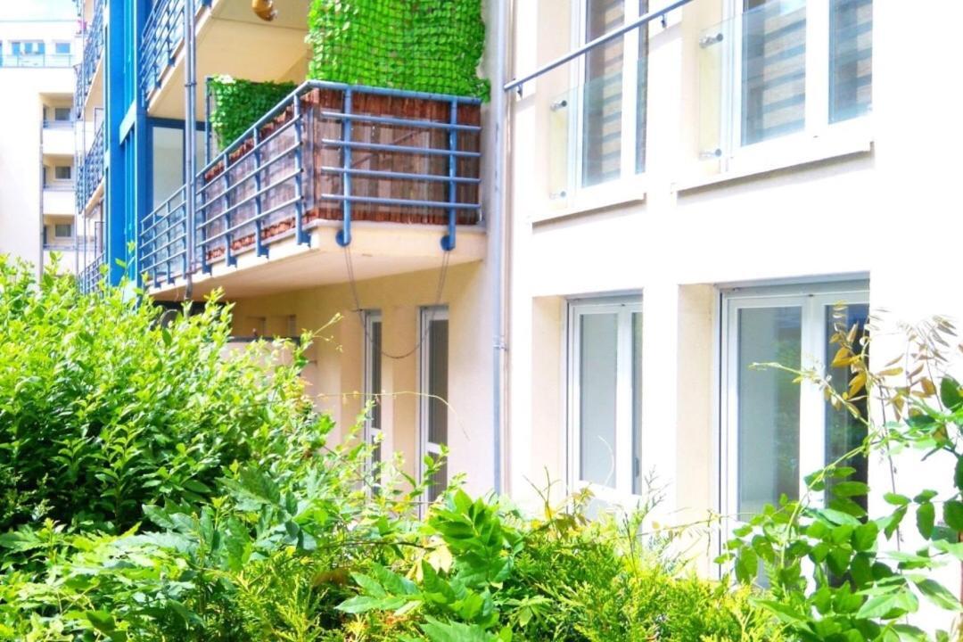 Sonnige Im Zentrum Mit Terrasse U Tiefgarage - Netflix & Prime Apartment Leipzig